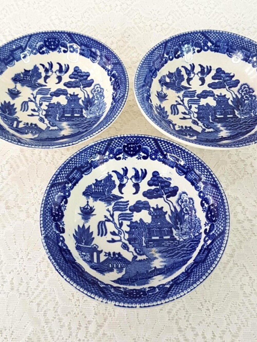 Vintage Blue Willow Soup Cereal Bowls Japan Blue White Transferware - Set of 3 - Picture 3 of 8